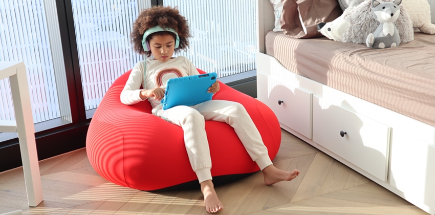 Kid size store bean bag chairs